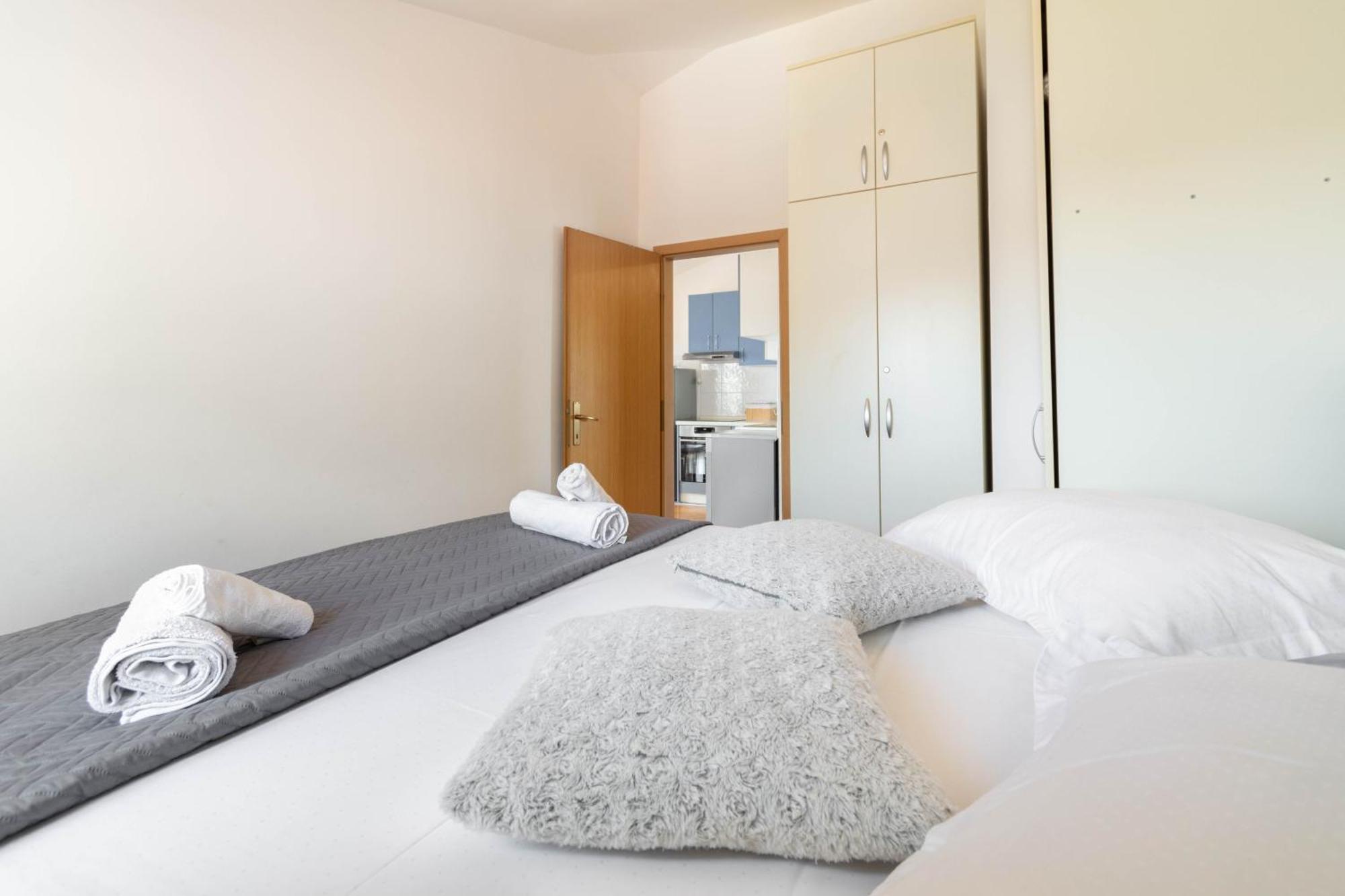 Apartment 30 M From Beach,Makarska,Marija Εξωτερικό φωτογραφία